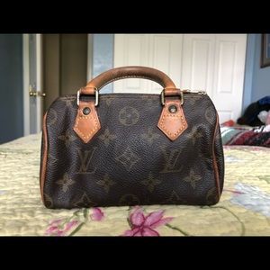 Authentic Louis Vuitton mini speedy